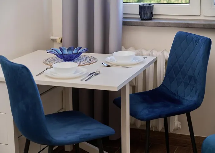 Appartement Beautiful & Bright Krynicka For 3 Guests By Renters Wrocław