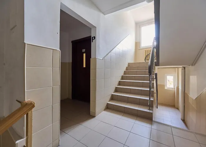 Appartement Beautiful & Bright Krynicka For 3 Guests By Renters Wrocław