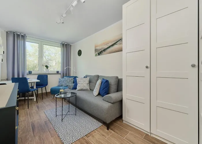 Beautiful & Bright Krynicka For 3 Guests By Renters Appartement Wrocław